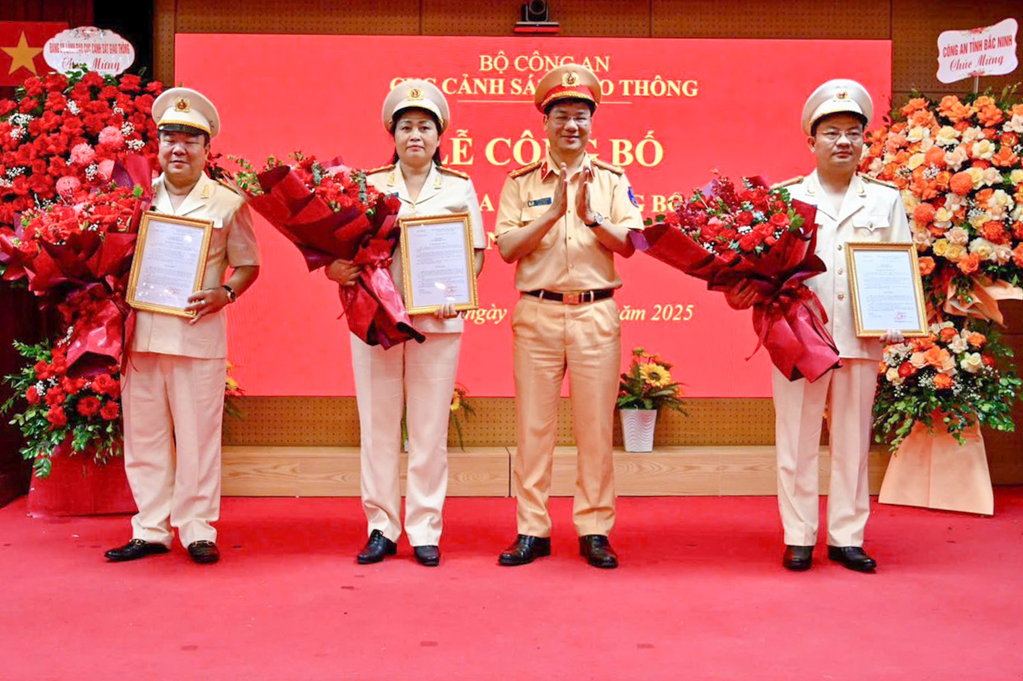 Cục CSGT lần đầu ti&ecirc;n c&oacute; nữ ph&oacute; cục trưởng- Ảnh 1.