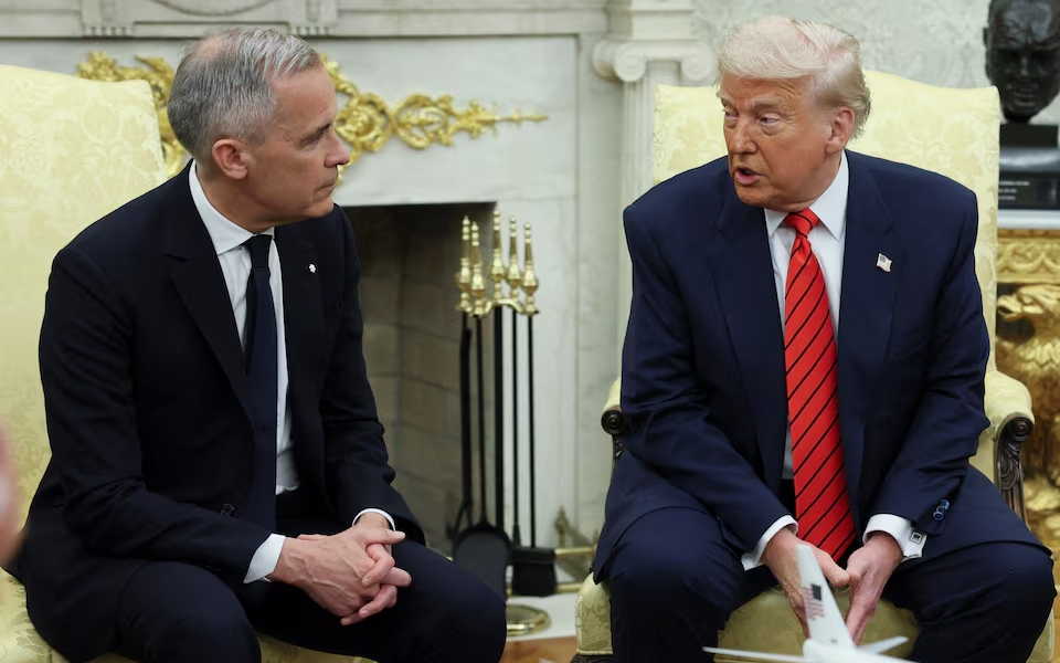 &Ocirc;ng Trump đột ngột tuy&ecirc;n bố cắt đứt đ&agrave;m ph&aacute;n thương mại với Canada