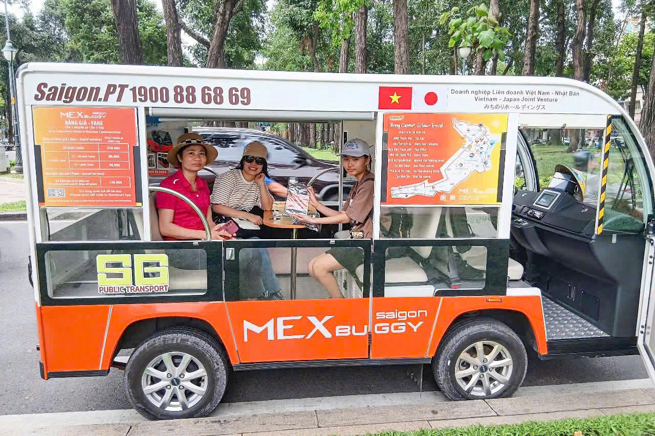 TP.HCM: Tạm ngừng dịch vụ xe điện du lịch từ 1/7 vì vướng quy định- Ảnh 1. TP.HCM: Tạm ngừng dịch vụ xe điện du lịch từ 1/7 vì vướng quy định- Ảnh 1.