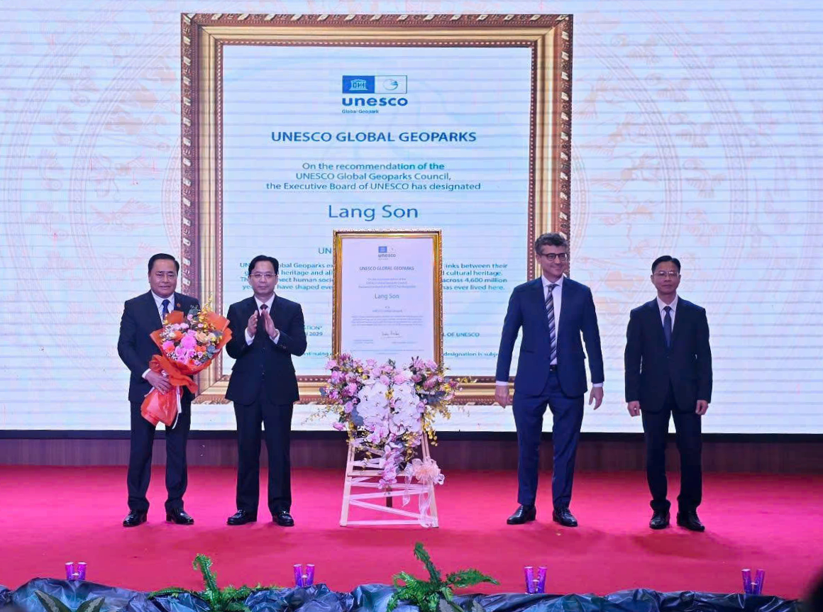 Lạng Sơn đ&oacute;n nhận danh hiệu "C&ocirc;ng vi&ecirc;n địa chất to&agrave;n cầu"- Ảnh 1.