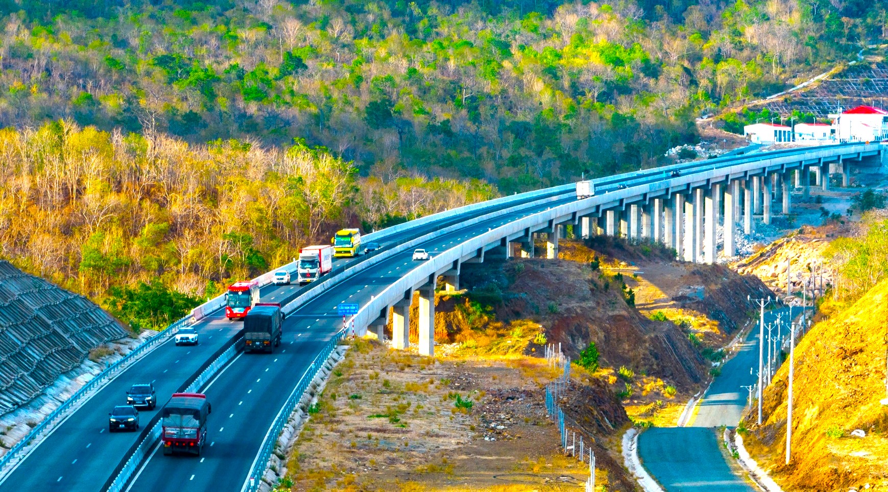 Th&ecirc;m 13 tuyến cao tốc do Nh&agrave; nước đầu tư được đề xuất thu ph&iacute;- Ảnh 1.