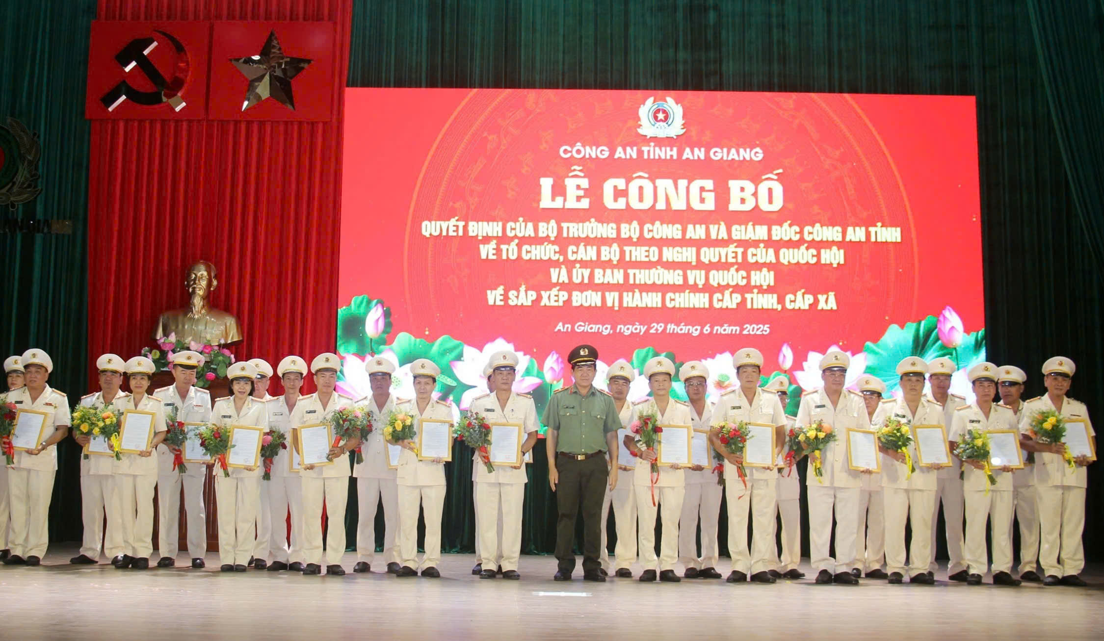 C&ocirc;ng an tỉnh An Giang sau s&aacute;p nhập c&oacute; 27 ph&ograve;ng, 102 c&ocirc;ng an x&atilde;, phường, đặc khu- Ảnh 2.