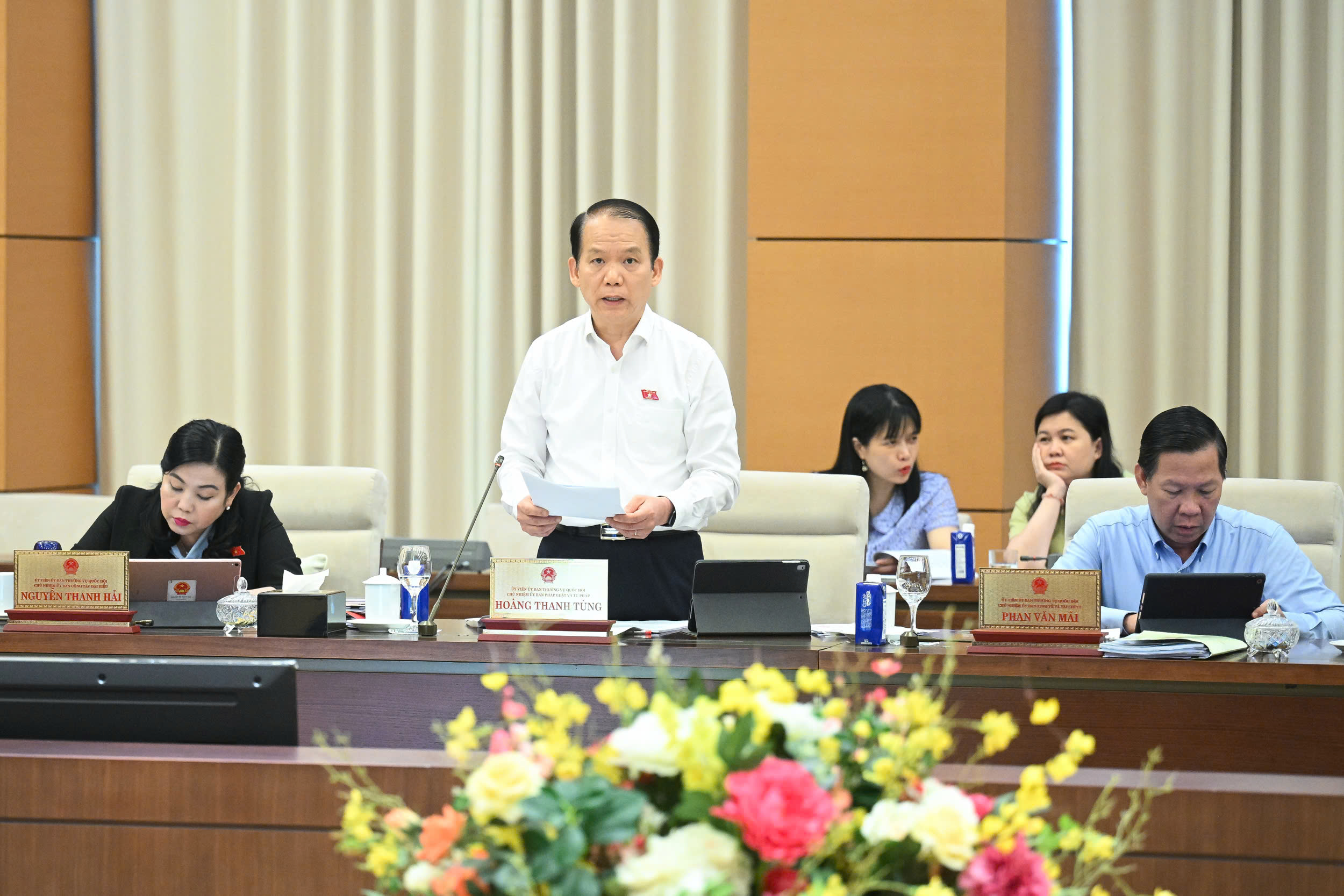 Đề xuất k&yacute; hợp đồng với doanh nh&acirc;n ti&ecirc;u biểu l&agrave;m nhiệm vụ c&ocirc;ng chức l&atilde;nh đạo- Ảnh 2.