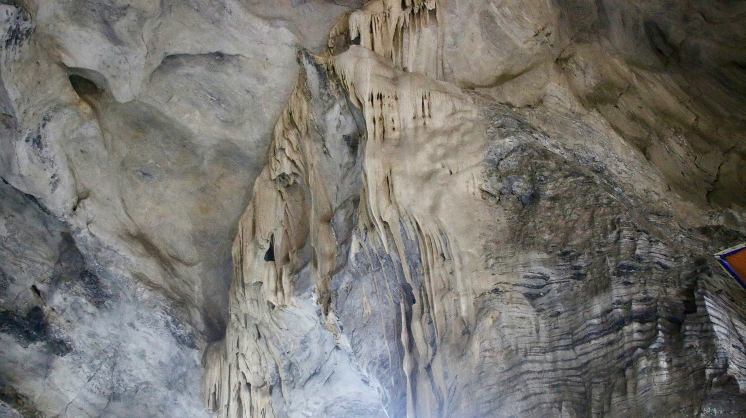 B&ecirc;n trong ng&ocirc;i ch&ugrave;a cổ nơi sư thầy livestream thu h&uacute;t h&agrave;ng triệu người- Ảnh 7.