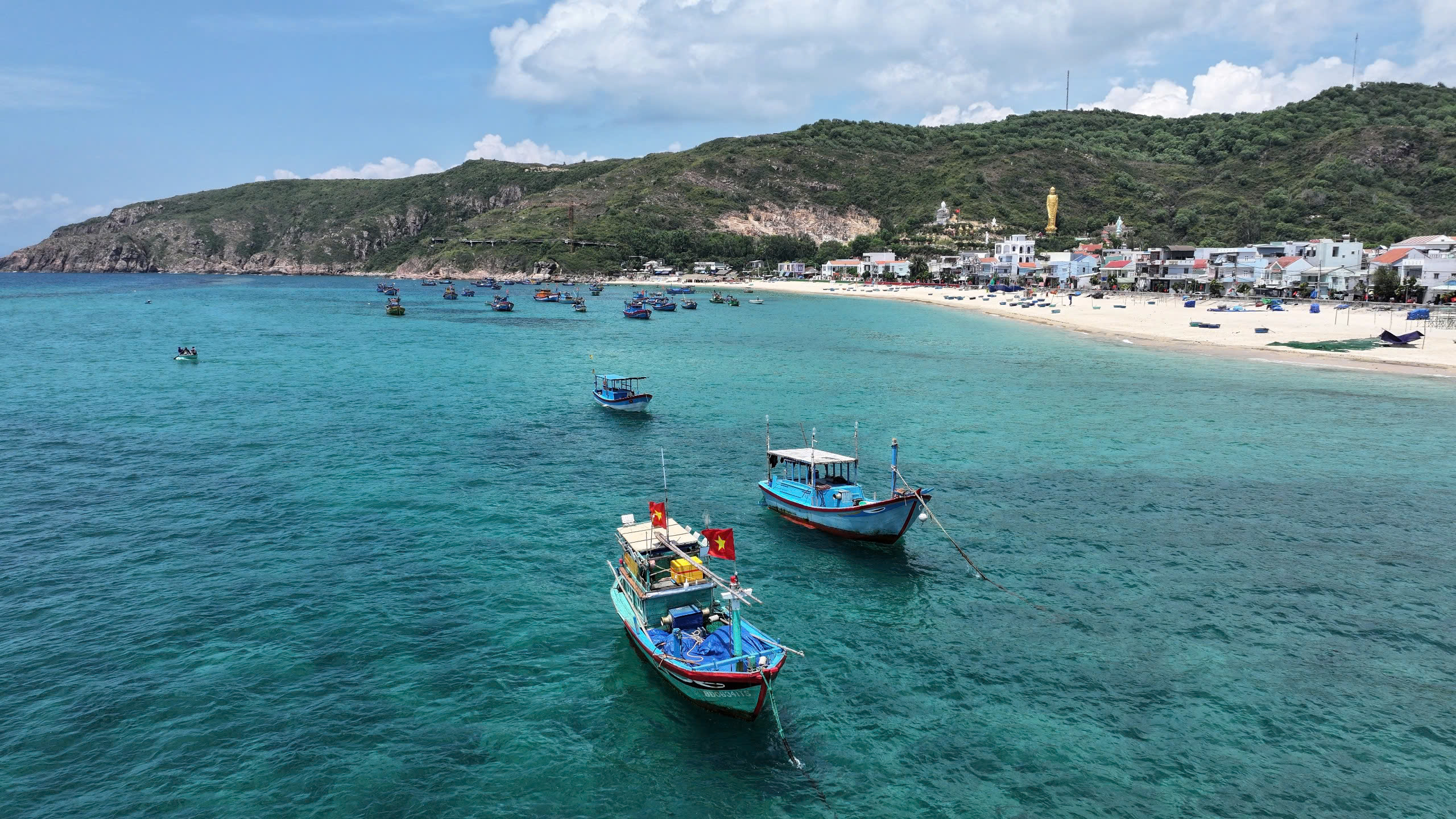 B&igrave;nh Định ph&acirc;n luồng 3 tuyến thủy nội địa, siết chặt an to&agrave;n giao th&ocirc;ng du lịch biển- Ảnh 1.