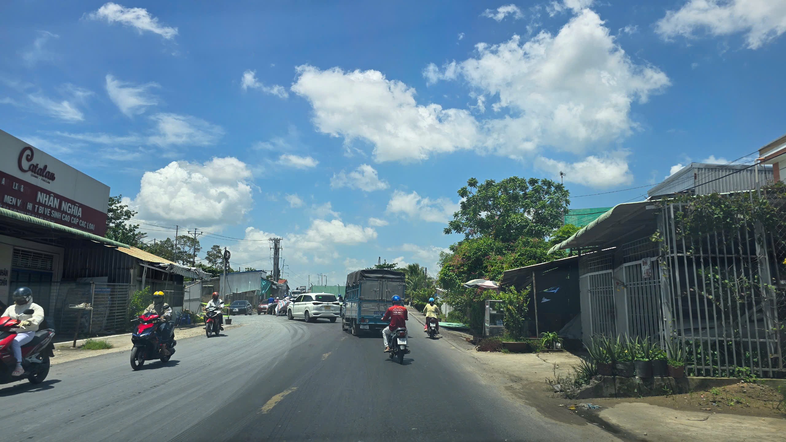 Cần Thơ bắt đầu phân luồng giao thông qua cầu tạm Ô Môn- Ảnh 3. Cần Thơ bắt đầu phân luồng giao thông qua cầu tạm Ô Môn- Ảnh 3.