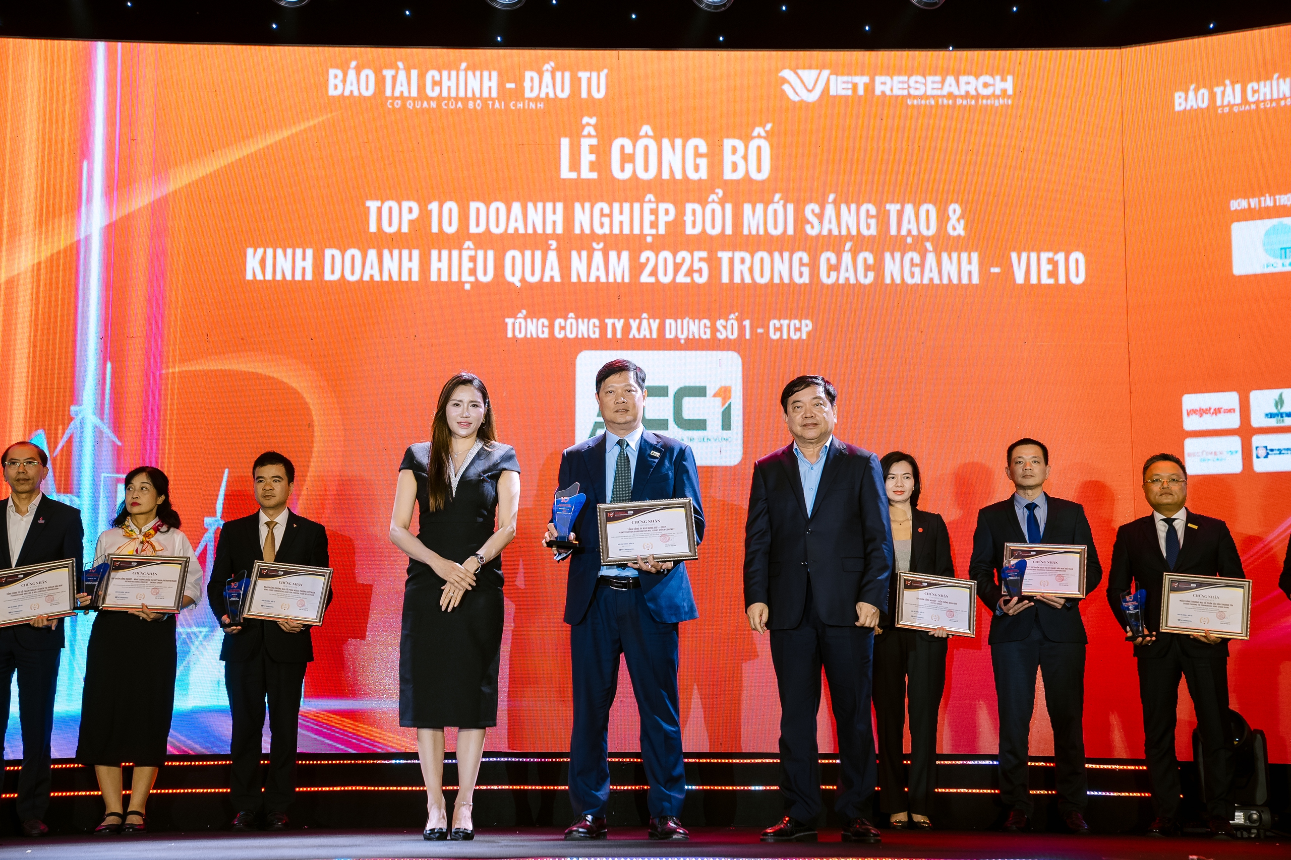 CC1 giành chiến thắng kép tại Diễn đàn Innovation and ESG Summit 2025- Ảnh 3. CC1 giành chiến thắng kép tại Diễn đàn Innovation and ESG Summit 2025- Ảnh 3.