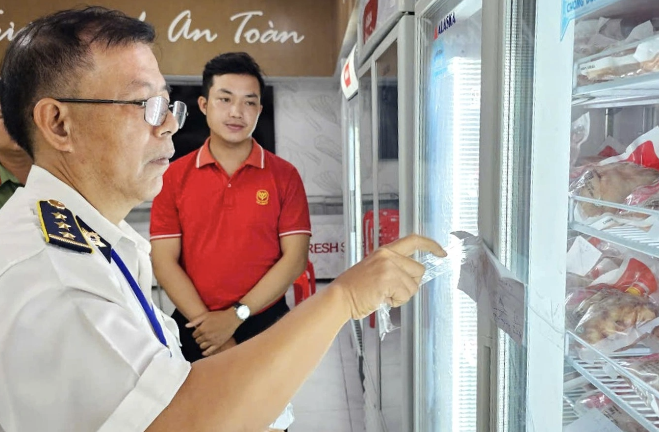 Vụ "tố" C.P b&aacute;n lợn bệnh: Ch&iacute;nh thức đề nghị Bộ C&ocirc;ng an điều tra- Ảnh 1.