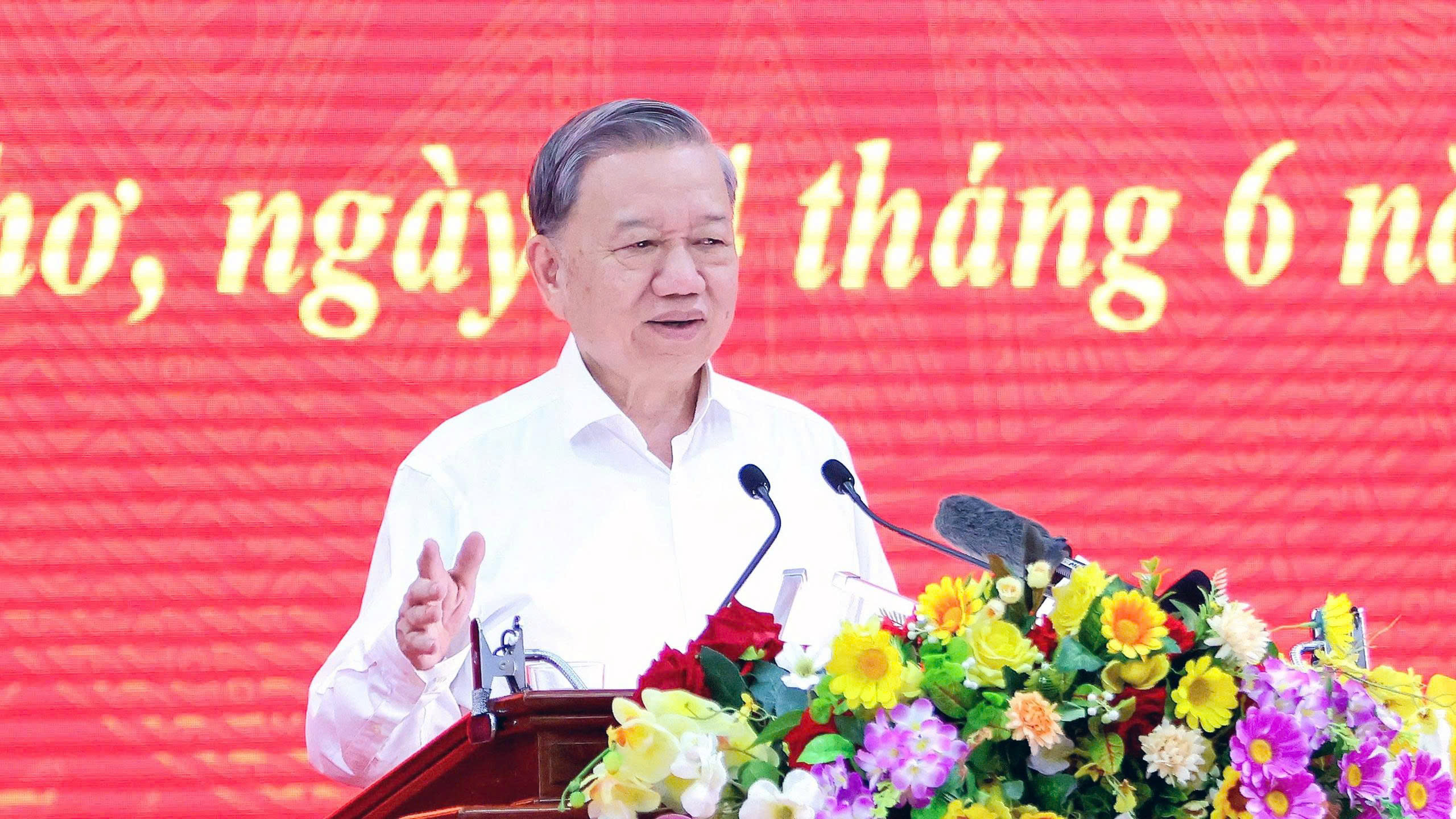 Tổng B&iacute; thư T&ocirc; L&acirc;m: Cần Thơ sau hợp nhất phải chuyển m&igrave;nh th&agrave;nh trung t&acirc;m kinh tế tri thức- Ảnh 1.