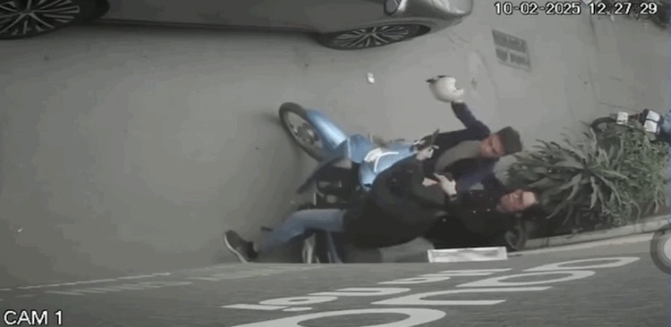 H&agrave; Nội: Shipper bị đ&aacute;nh đ&ograve;i t&agrave;i xế xe Lexus bồi thường hơn 1 tỷ đồng- Ảnh 1.