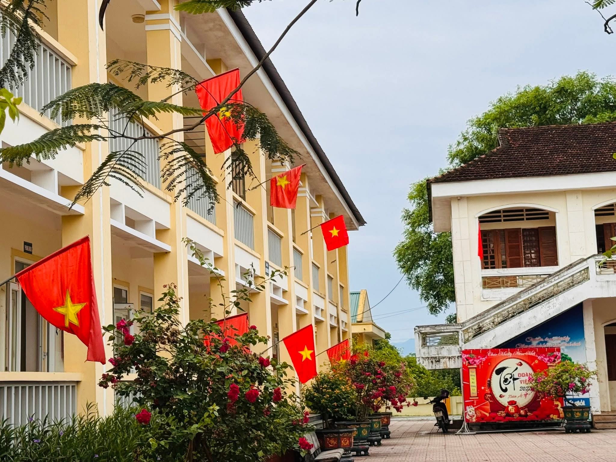 Nghệ An &aacute;p dụng loạt biện ph&aacute;p an to&agrave;n sau sự cố tai nạn li&ecirc;n quan c&ocirc;ng tr&igrave;nh trường học- Ảnh 3.