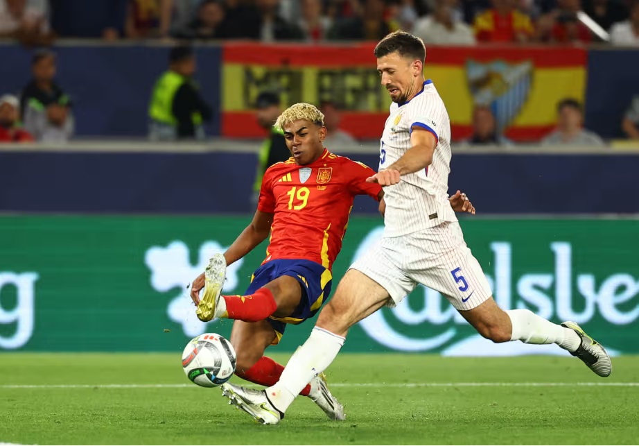 Yamal tỏa s&aacute;ng, T&acirc;y Ban Nha vượt qua Ph&aacute;p để tiến v&agrave;o chung kết Nations League- Ảnh 2.