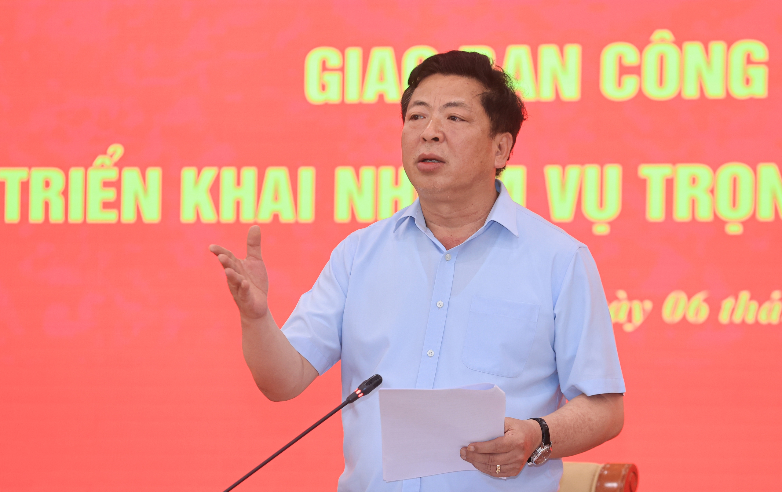 Bộ trưởng Trần Hồng Minh: Đơn giản hóa mạnh mẽ thủ tục hành chính lĩnh vực xây dựng- Ảnh 3. Bộ trưởng Trần Hồng Minh: Đơn giản hóa mạnh mẽ thủ tục hành chính lĩnh vực xây dựng- Ảnh 3.