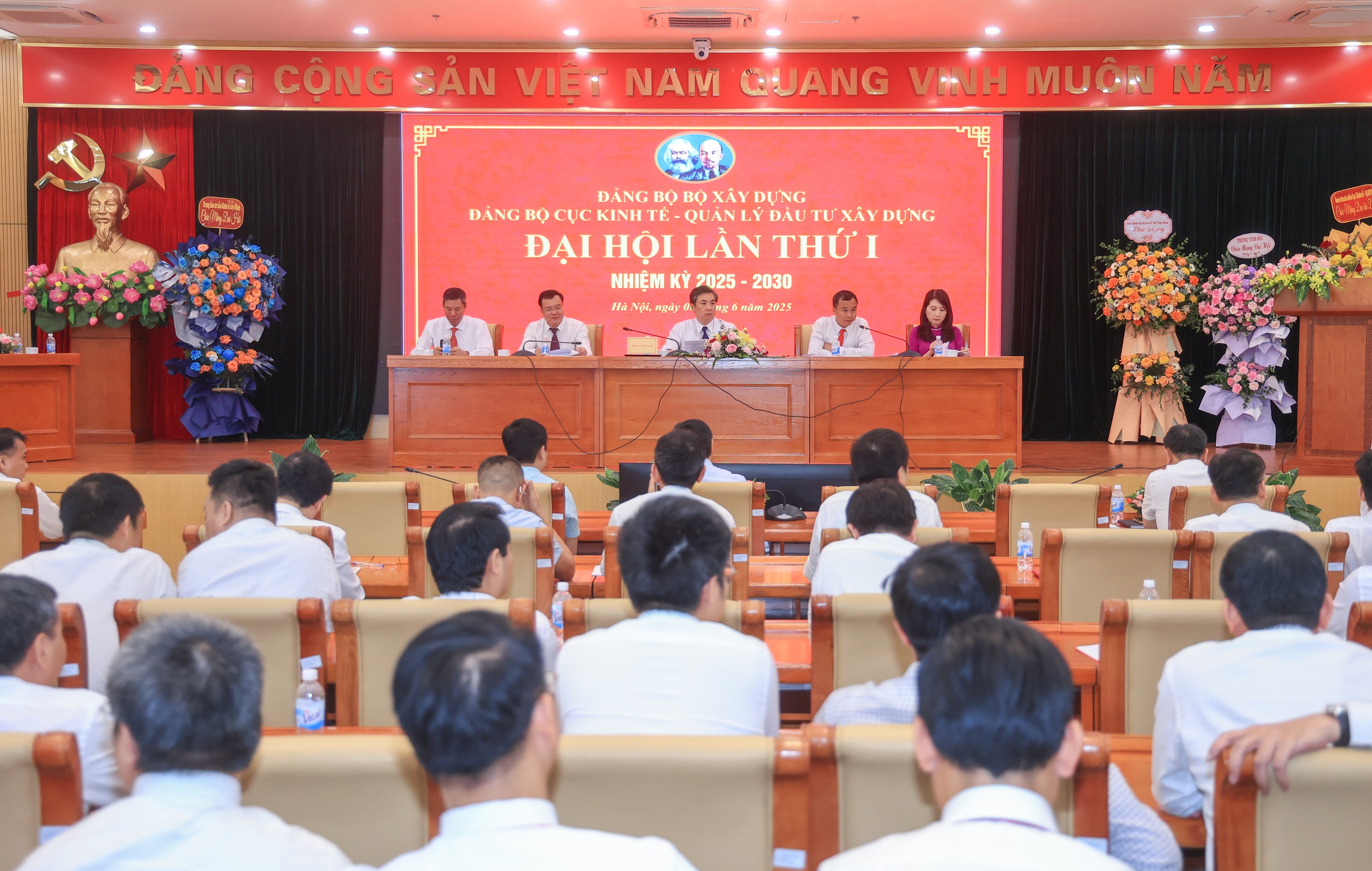 Nhiều mục ti&ecirc;u lớn trong nhiệm kỳ mới của Đảng bộ Cục Kinh tế - Quản l&yacute; đầu tư x&acirc;y dựng- Ảnh 2.