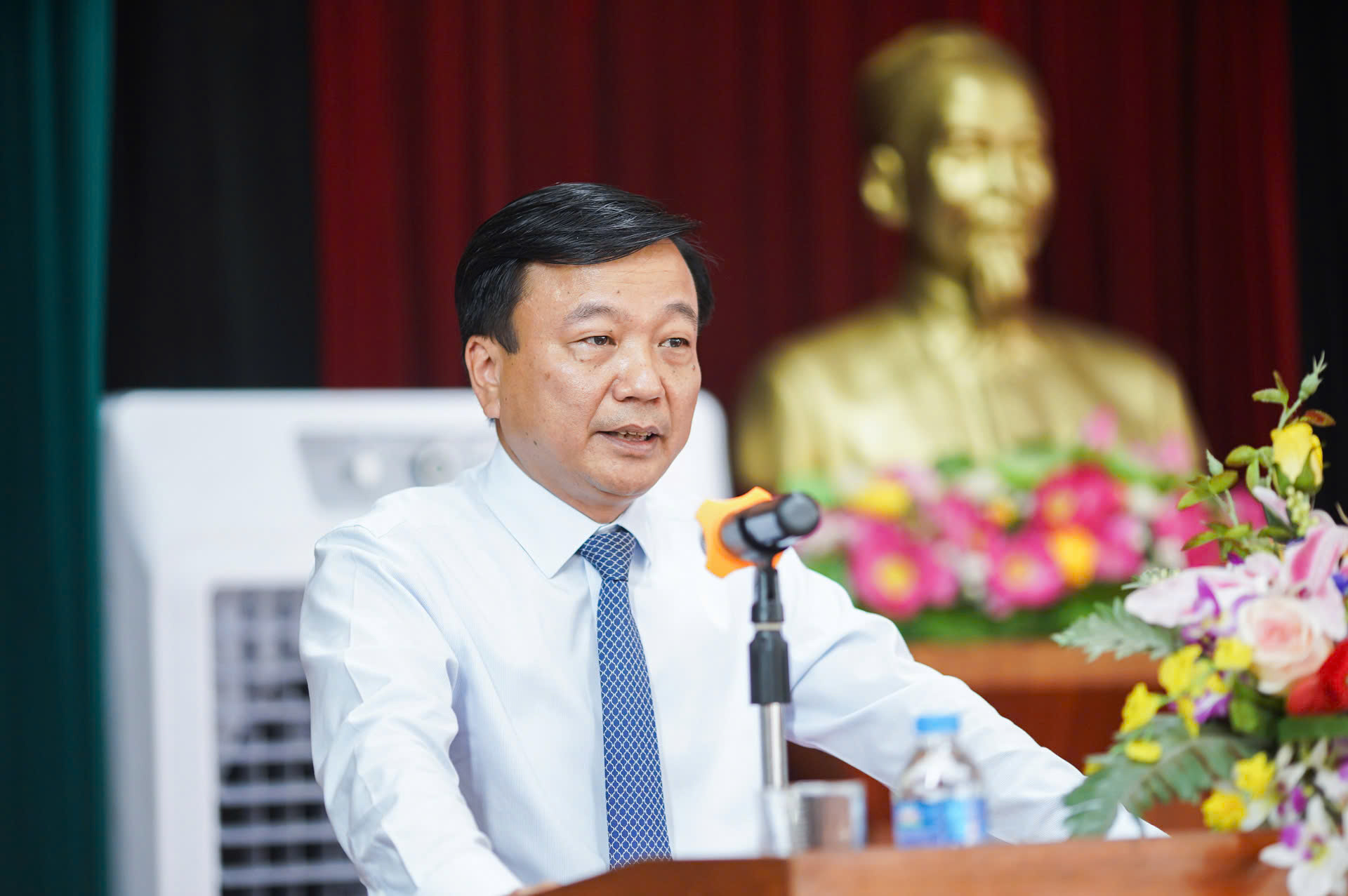 Thứ trưởng Nguyễn Danh Huy: Đảng bộ Ban QLDA 2 đ&atilde; vượt kh&oacute;, hoạt động hiệu quả- Ảnh 1.