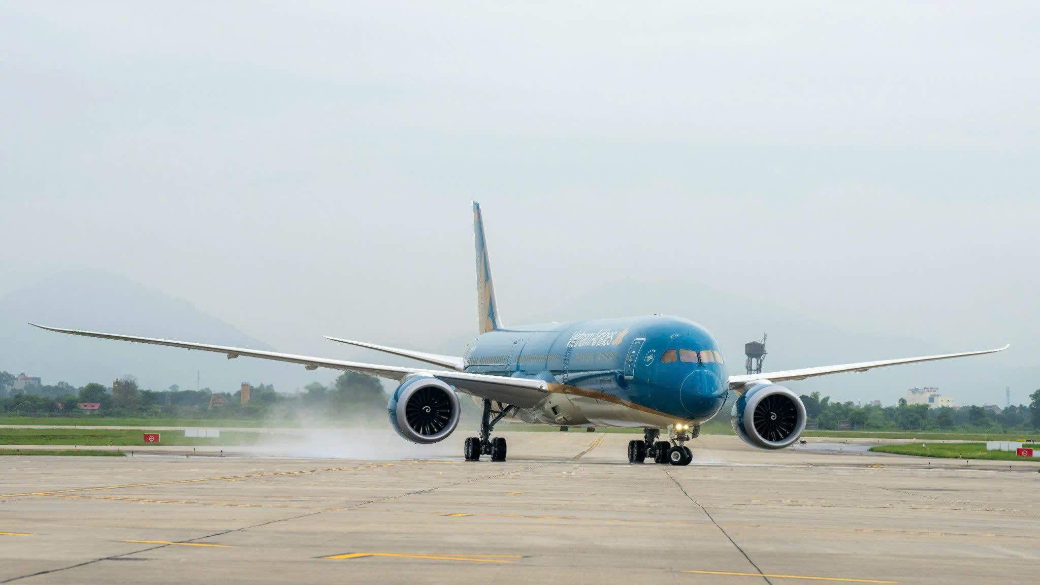 Lần đầu ti&ecirc;n c&oacute; li&ecirc;n doanh h&agrave;ng kh&ocirc;ng giữa Việt Nam - Trung Quốc- Ảnh 1.