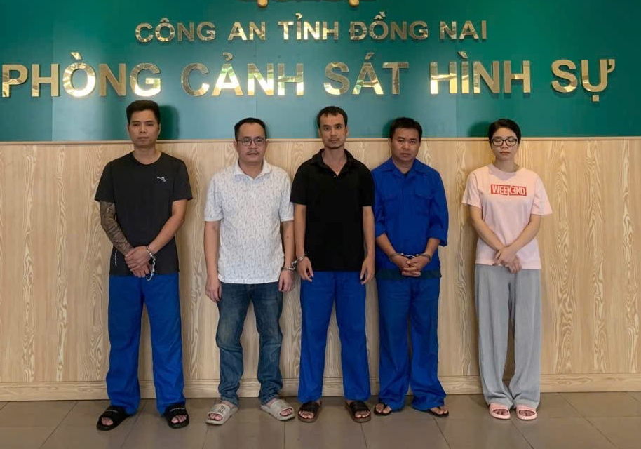 Khởi tố, bắt tạm giam nhóm 5 bị can trong vụ lập sàn tiền ảo lừa đảo 10.000 tỷ đồng- Ảnh 1. Khởi tố, bắt tạm giam nhóm 5 bị can trong vụ lập sàn tiền ảo lừa đảo 10.000 tỷ đồng- Ảnh 1.