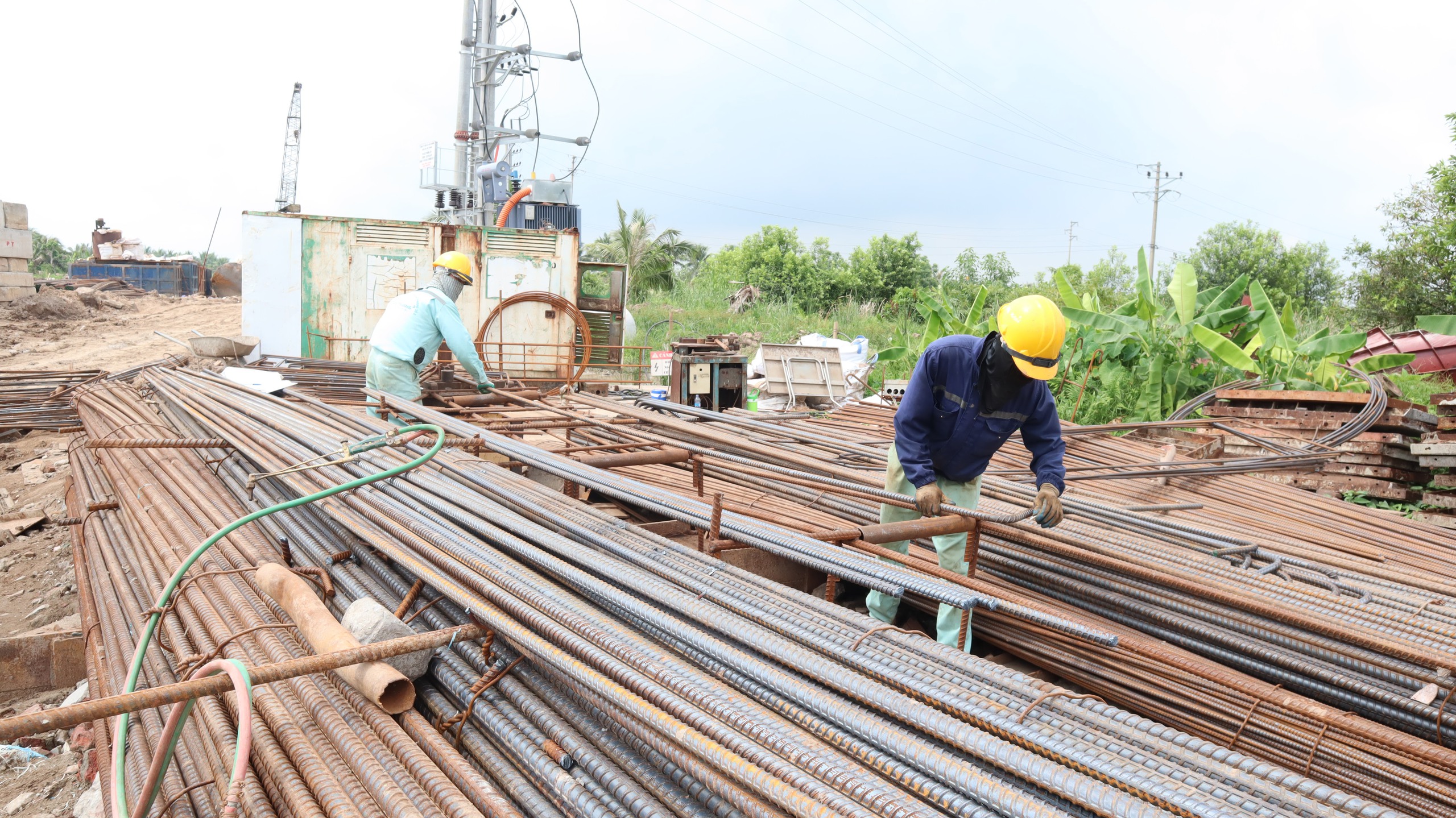 Hải Dương: Phấn đấu về đ&iacute;ch trước hạn n&uacute;t giao li&ecirc;n th&ocirc;ng kết nối QL17B với QL5- Ảnh 6.
