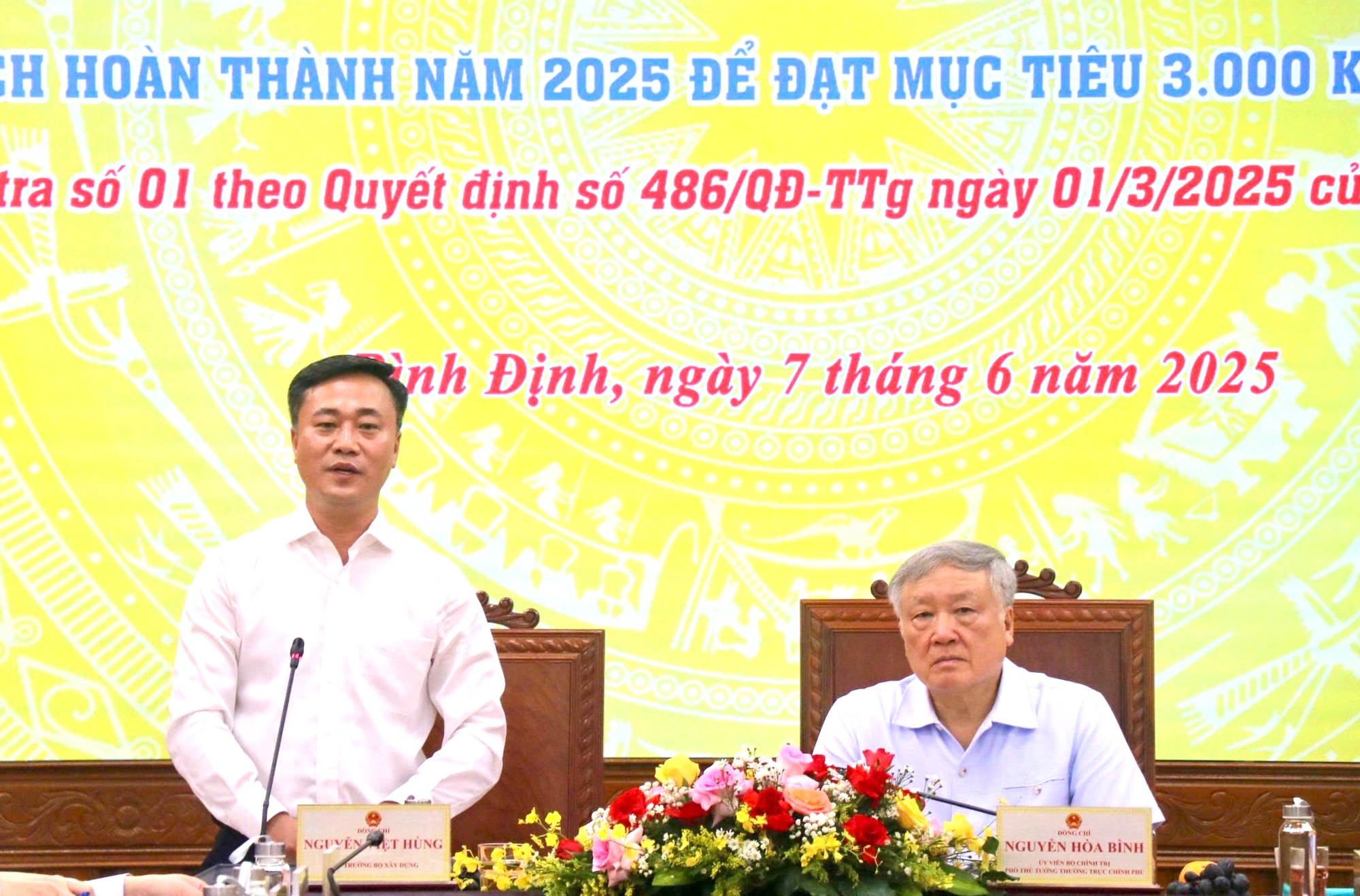 Ph&oacute; Thủ tướng: Tập trung tối đa cao điểm về đ&iacute;ch c&aacute;c cao tốc dọc miền Trung- Ảnh 2.