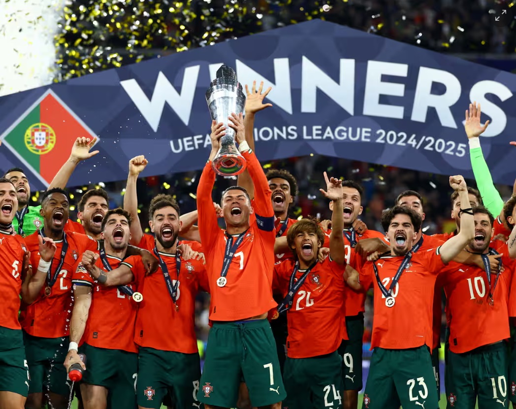 Bồ Đào Nha đăng quang Nations League sau chiến thắng nghẹt thở trước Tây Ban Nha- Ảnh 2. Bồ Đào Nha đăng quang Nations League sau chiến thắng nghẹt thở trước Tây Ban Nha- Ảnh 2.