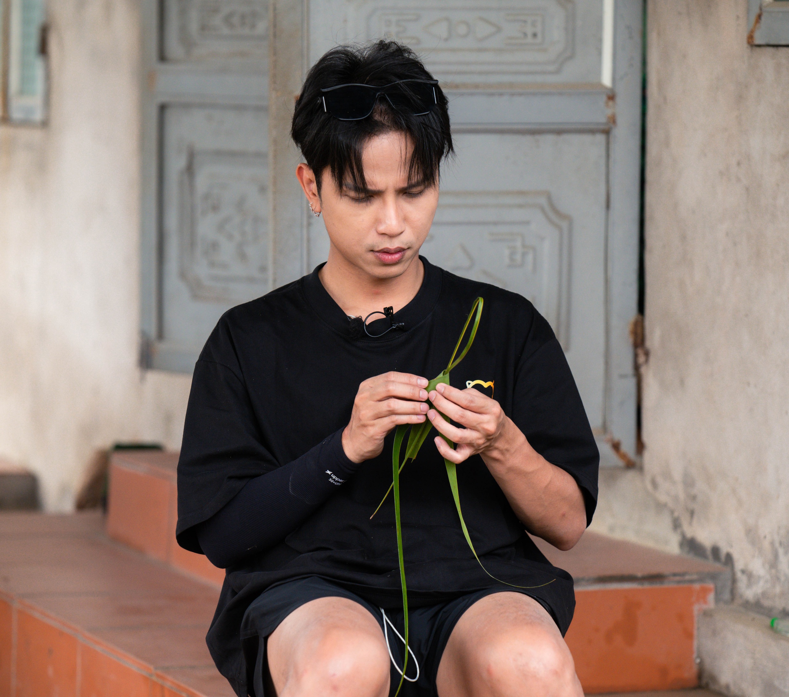 S.T Sơn Thạch lần đầu làm bố chăm sóc 5 con trong Bố ơi mình đi đâu thế?- Ảnh 10. S.T Sơn Thạch lần đầu làm bố chăm sóc 5 con trong Bố ơi mình đi đâu thế?- Ảnh 10.