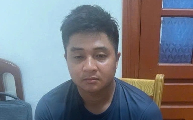 Tạm giữ h&igrave;nh sự đối tượng cầm dao s&aacute;t hại mẹ vợ