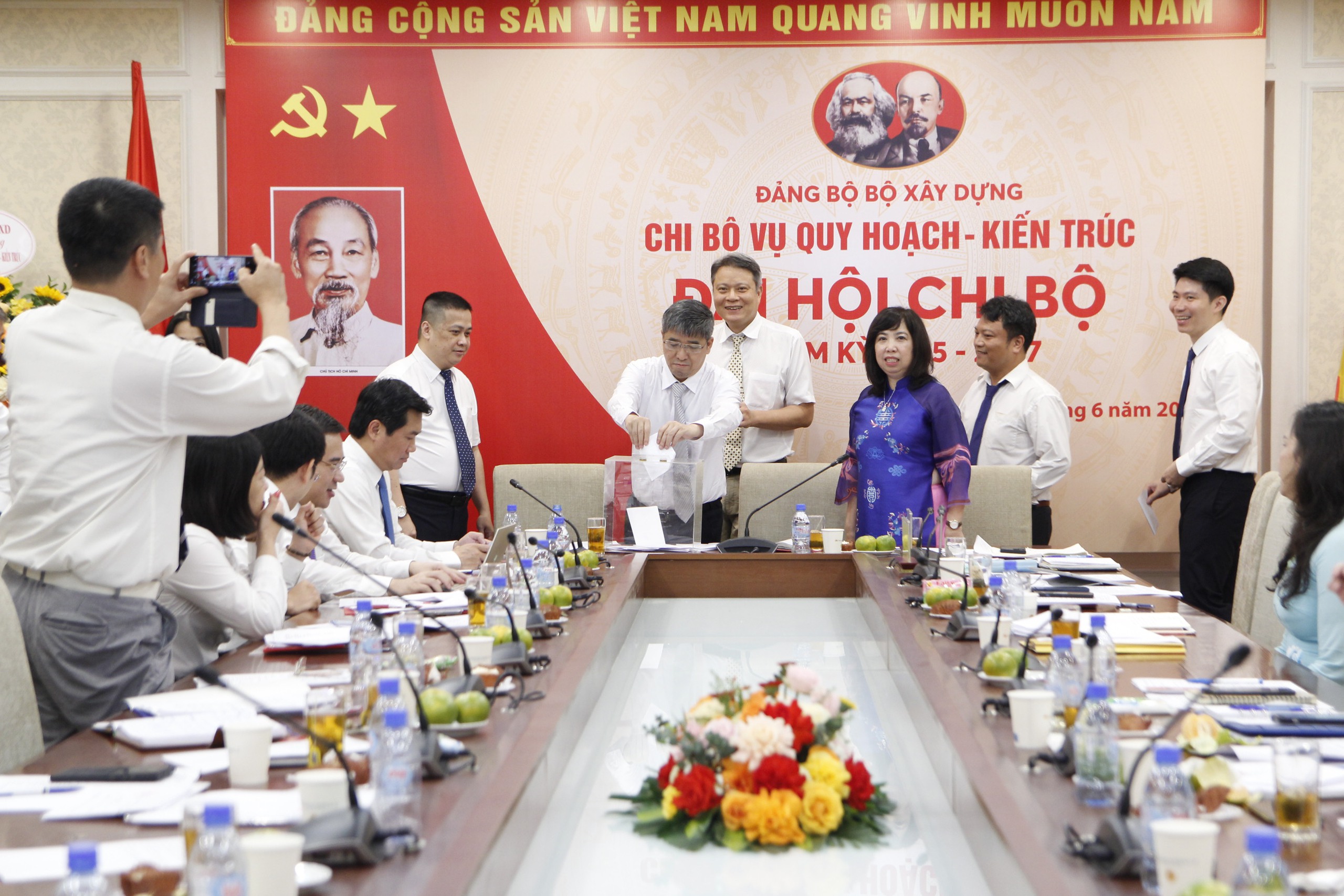 Đại hội tổ chức bầu Chi ủy nhiệm kỳ 2025 &ndash; 2027, B&iacute; thư v&agrave; Ph&oacute; B&iacute; thư Chi bộ Vụ Quy hoạch - Kiến tr&uacute;c.