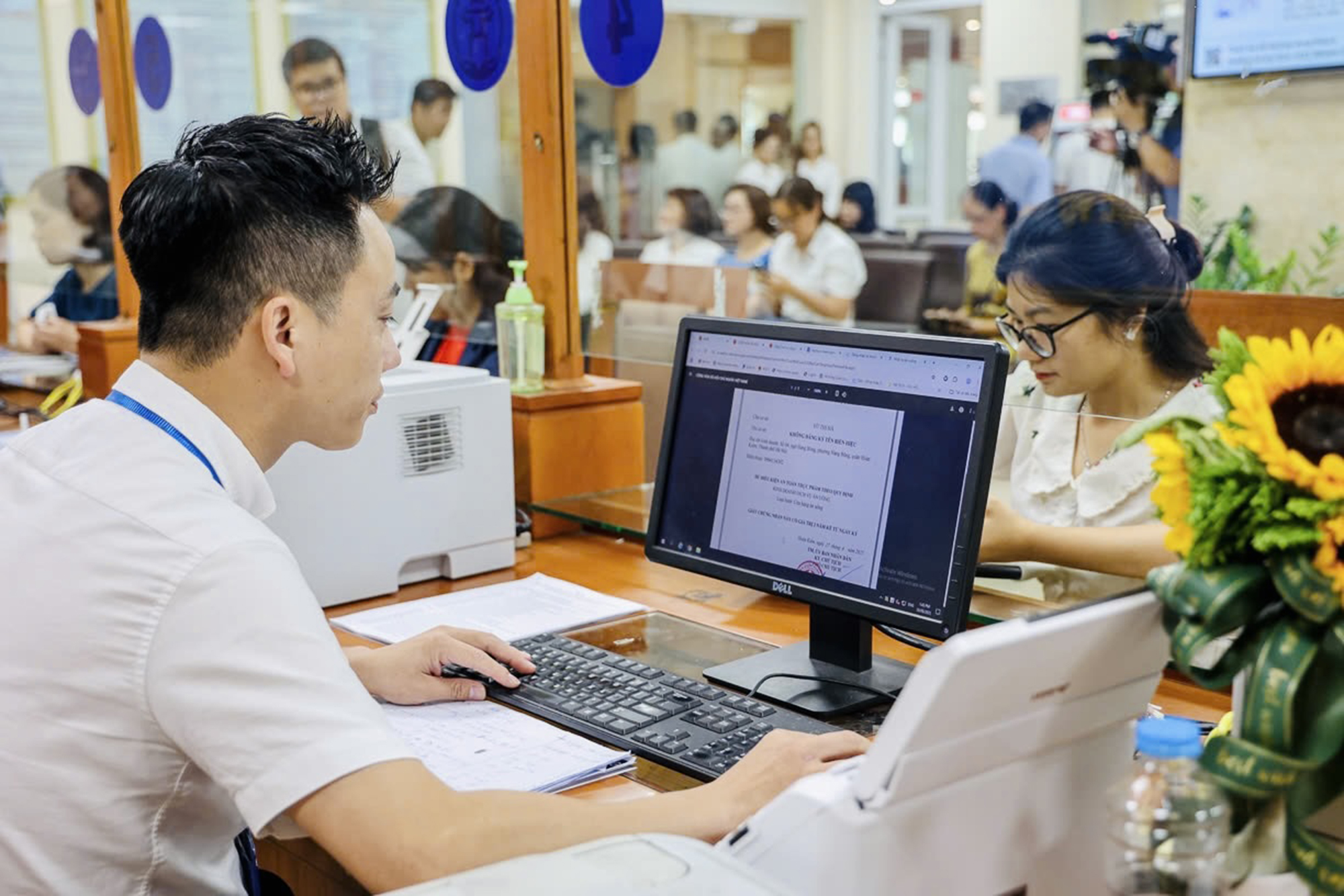 Bộ Xây dựng cắt giảm 181/447 điều kiện đầu tư kinh doanh- Ảnh 1. Bộ Xây dựng cắt giảm 181/447 điều kiện đầu tư kinh doanh- Ảnh 1.