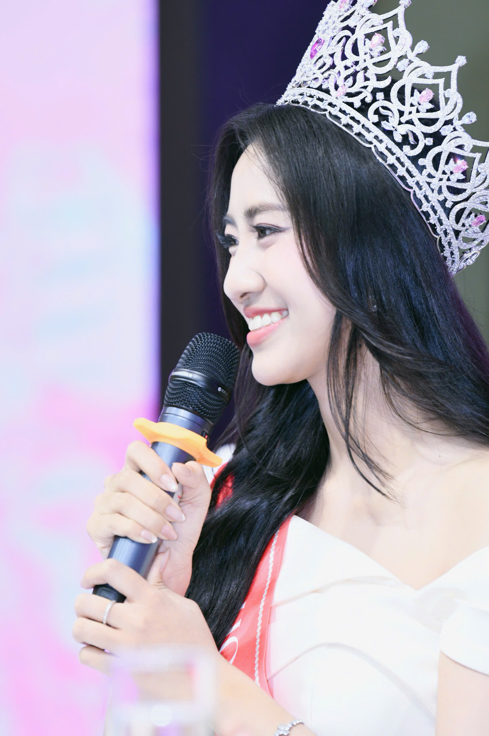 Tân Hoa hậu Việt Nam 2024 Hà Trúc Linh sẽ hành động ra sao trong nhiệm kỳ của mình?- Ảnh 5. Tân Hoa hậu Việt Nam 2024 Hà Trúc Linh sẽ hành động ra sao trong nhiệm kỳ của mình?- Ảnh 5.