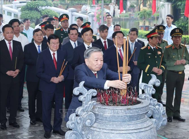 Tổng Bí thư Tô Lâm phát biểu tại lễ kỷ niệm 110 năm ngày sinh Tổng Bí thư Nguyễn Văn Linh- Ảnh 2. Tổng Bí thư Tô Lâm phát biểu tại lễ kỷ niệm 110 năm ngày sinh Tổng Bí thư Nguyễn Văn Linh- Ảnh 2.