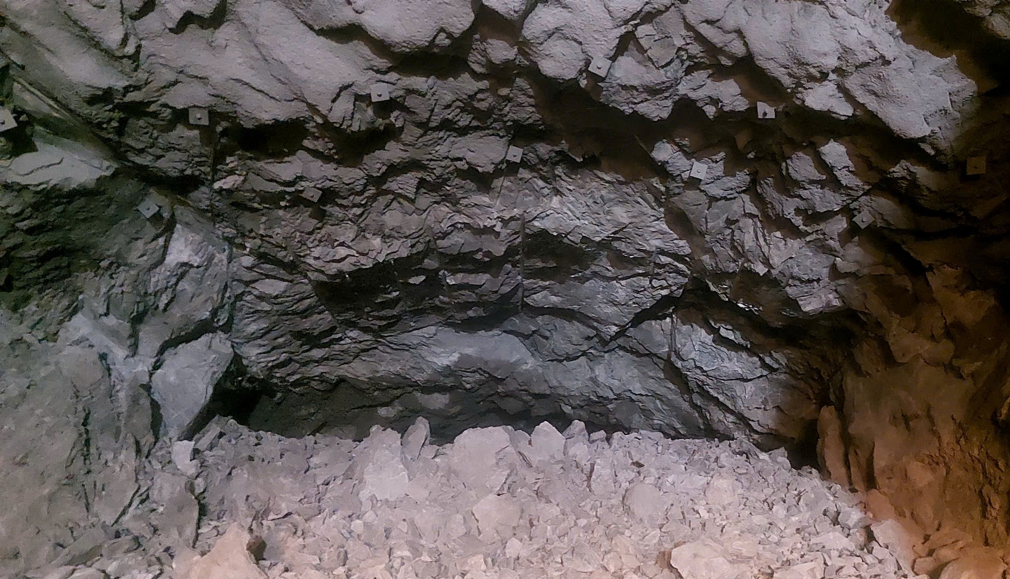 Th&ocirc;ng hầm d&agrave;i nhất cao tốc Bắc - Nam- Ảnh 1.