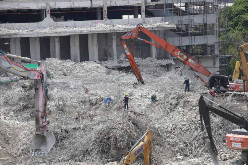 C&ocirc;ng bố nguy&ecirc;n nh&acirc;n dẫn đến vụ sập t&ograve;a nh&agrave; 30 tầng tại Bangkok, Th&aacute;i Lan- Ảnh 1.