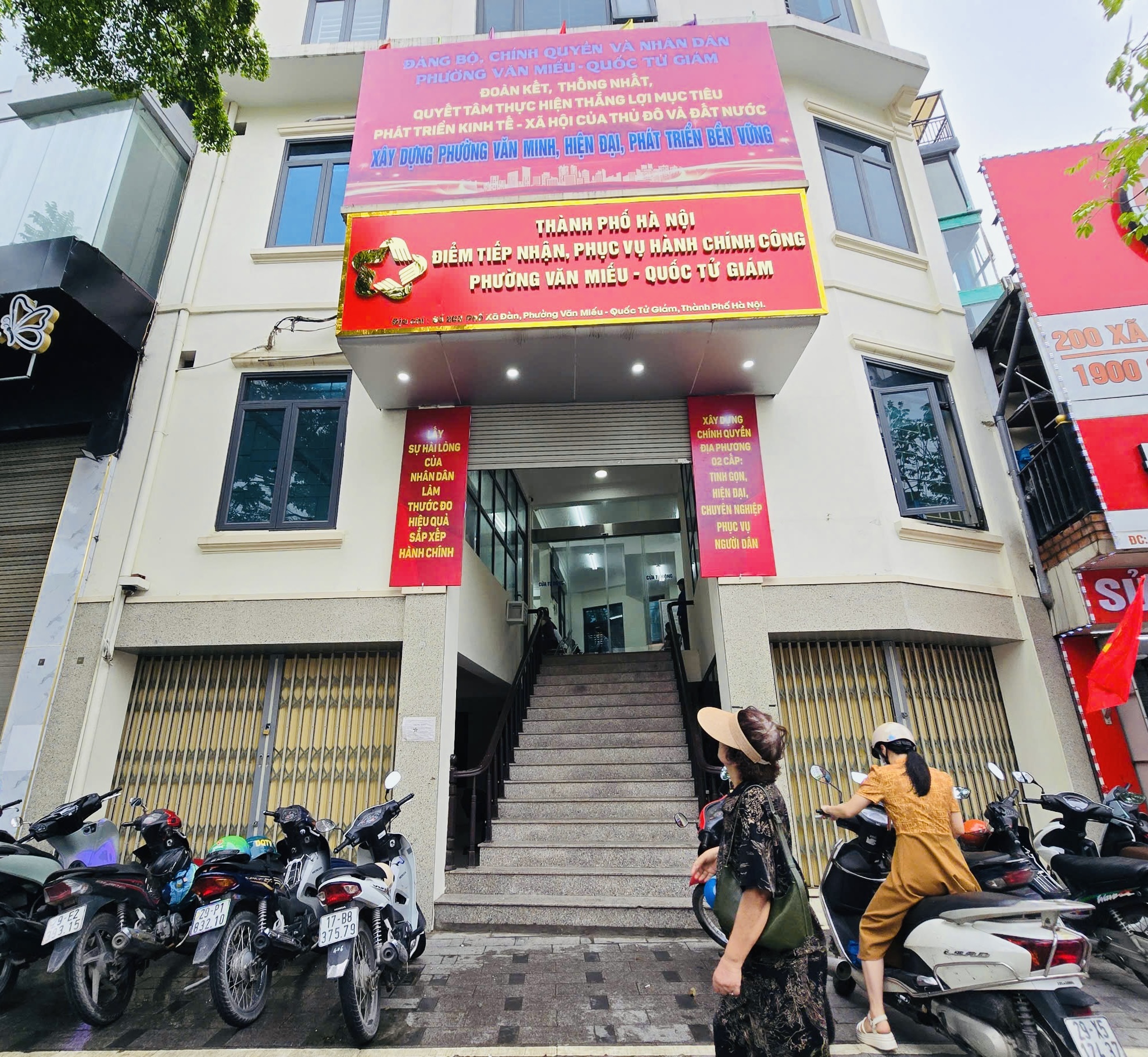 Hà Nội: Phường Việt Hưng mời luật sư tư vấn miễn phí ngày đầu vận hành chính quyền hai cấp- Ảnh 3. Hà Nội: Phường Việt Hưng mời luật sư tư vấn miễn phí ngày đầu vận hành chính quyền hai cấp- Ảnh 3.