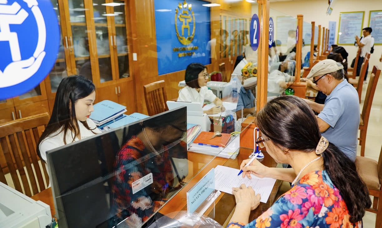 Hà Nội: Phường Việt Hưng mời luật sư tư vấn miễn phí ngày đầu vận hành chính quyền hai cấp- Ảnh 14. Hà Nội: Phường Việt Hưng mời luật sư tư vấn miễn phí ngày đầu vận hành chính quyền hai cấp- Ảnh 14.