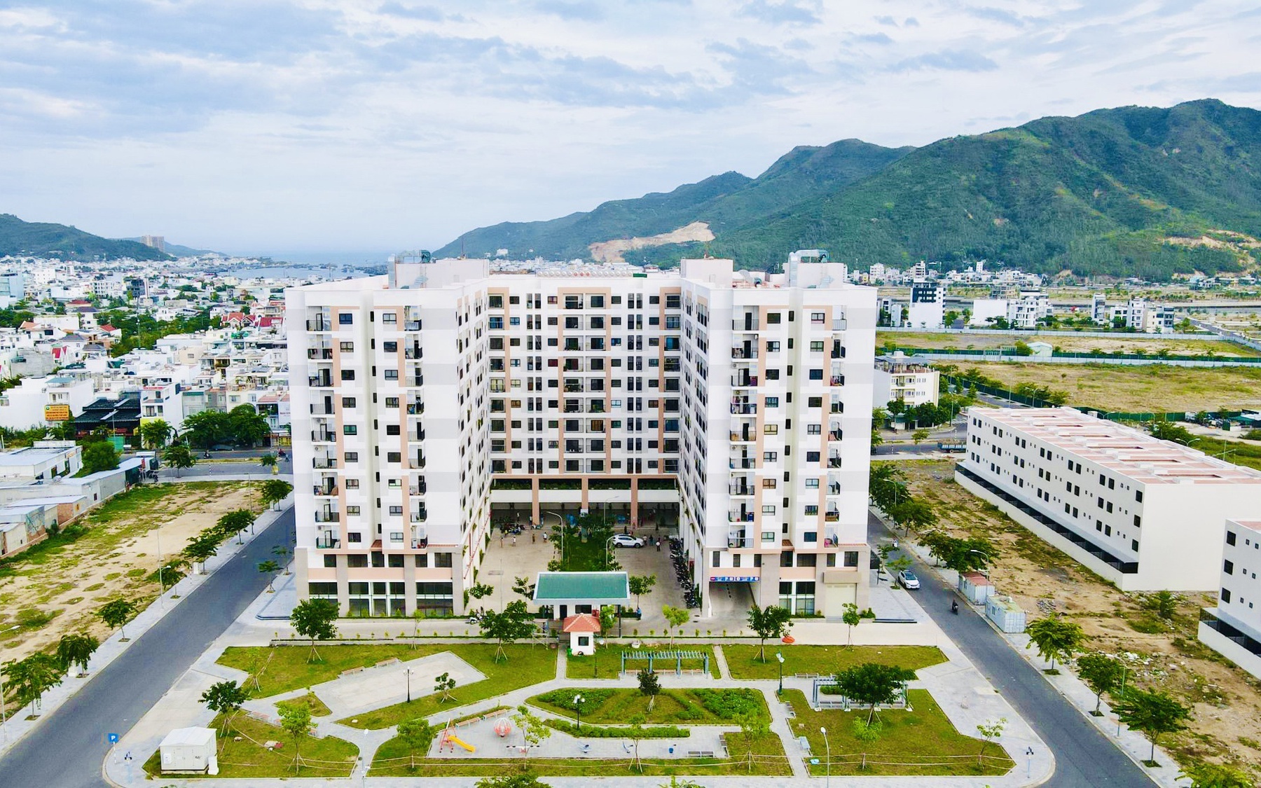 Kh&aacute;nh H&ograve;a: Người l&agrave;m việc c&aacute;ch nh&agrave; từ 30km được mua nh&agrave; ở x&atilde; hội