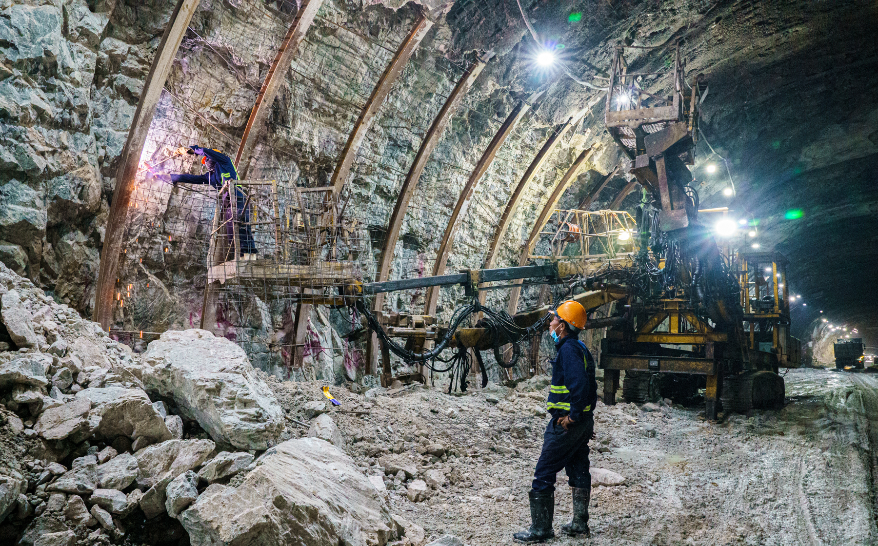 Th&ocirc;ng hầm d&agrave;i nhất cao tốc Bắc - Nam- Ảnh 3.