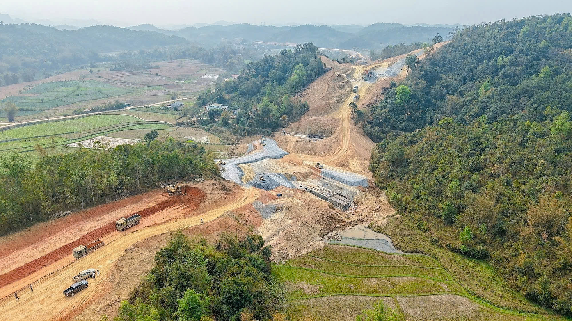 V&igrave; sao nhiều hộ d&acirc;n chưa nhận đủ chi ph&iacute; đền b&ugrave; GPMB cao tốc Đồng Đăng - Tr&agrave; Lĩnh?- Ảnh 3.