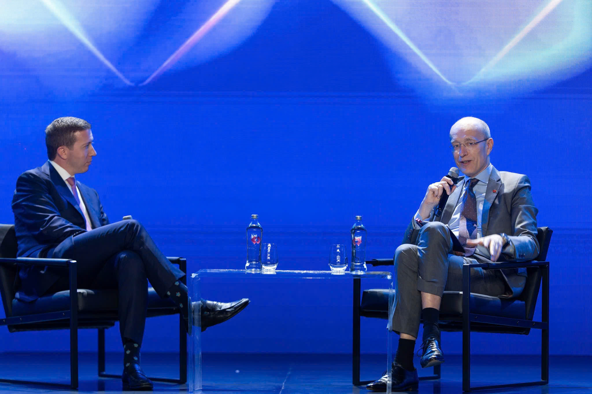 Techcombank cam kết v&igrave; một Việt Nam vượt trội hơn mỗi ng&agrave;y- Ảnh 1.