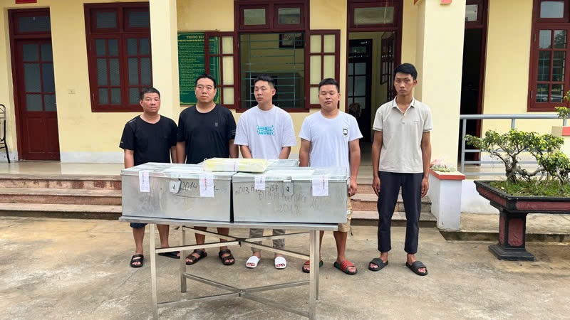 L&agrave;o Cai: Triệt ph&aacute; đường d&acirc;y vận chuyển 235kg bạc qua bi&ecirc;n giới- Ảnh 3.