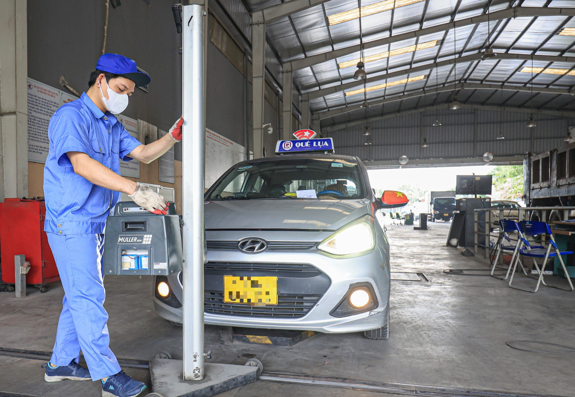 Ng&acirc;n h&agrave;ng Nh&agrave; nước phản hồi đề xuất gỡ kh&oacute; đăng kiểm xe vận tải chưa đổi đăng k&yacute;- Ảnh 1.