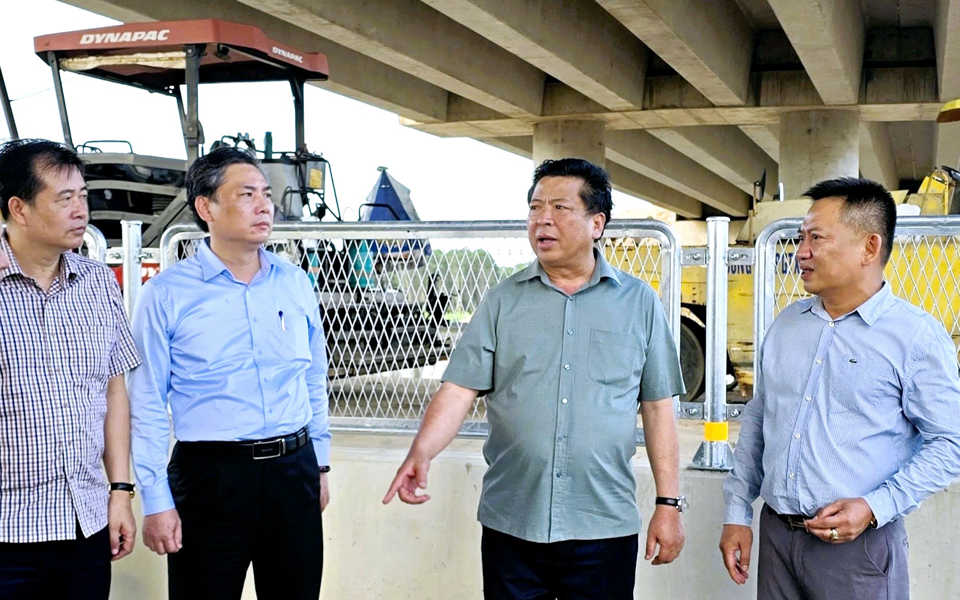 Bộ trưởng Trần Hồng Minh: Kiểm so&aacute;t chặt tiến độ, chất lượng c&aacute;c cao tốc đang về đ&iacute;ch
