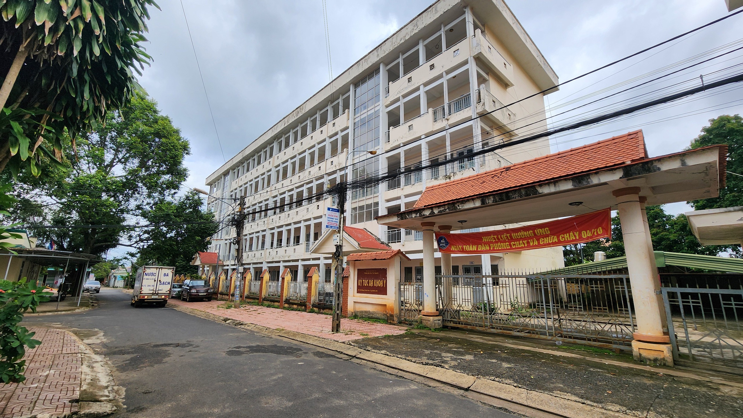 Đắk Lắk: Tất bật cải tạo nh&agrave; ở phục vụ gần 1.000 c&aacute;n bộ l&agrave;m việc tại trung t&acirc;m h&agrave;nh ch&iacute;nh - Ảnh 18.