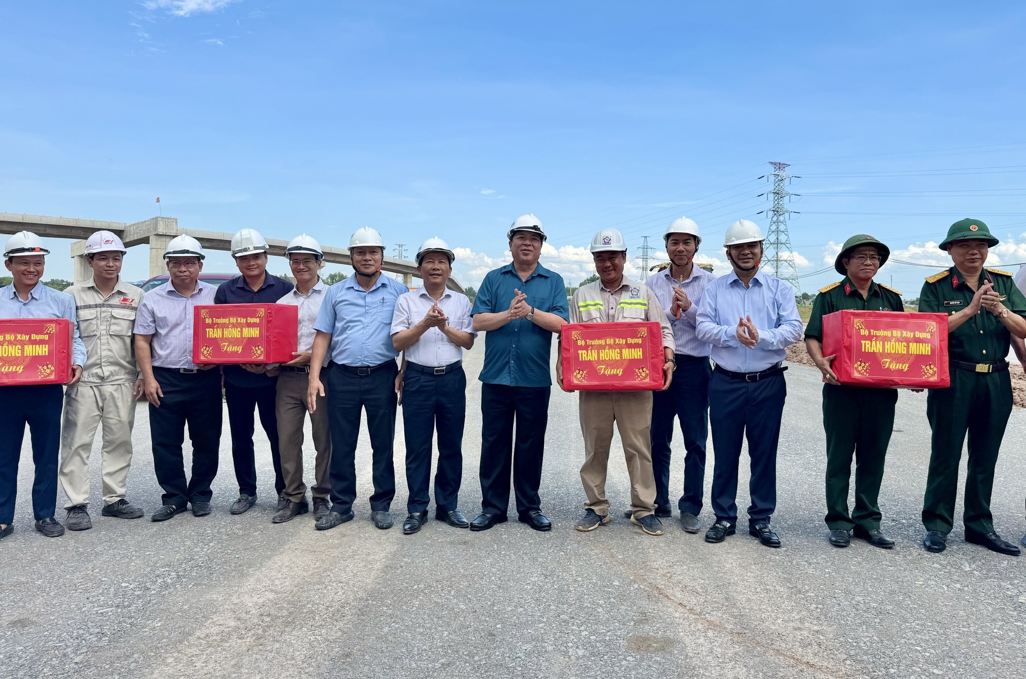 Bộ trưởng Trần Hồng Minh: Trước 19/12 phải th&ocirc;ng xe kỹ thuật cao tốc Bi&ecirc;n H&ograve;a - Vũng T&agrave;u- Ảnh 3.