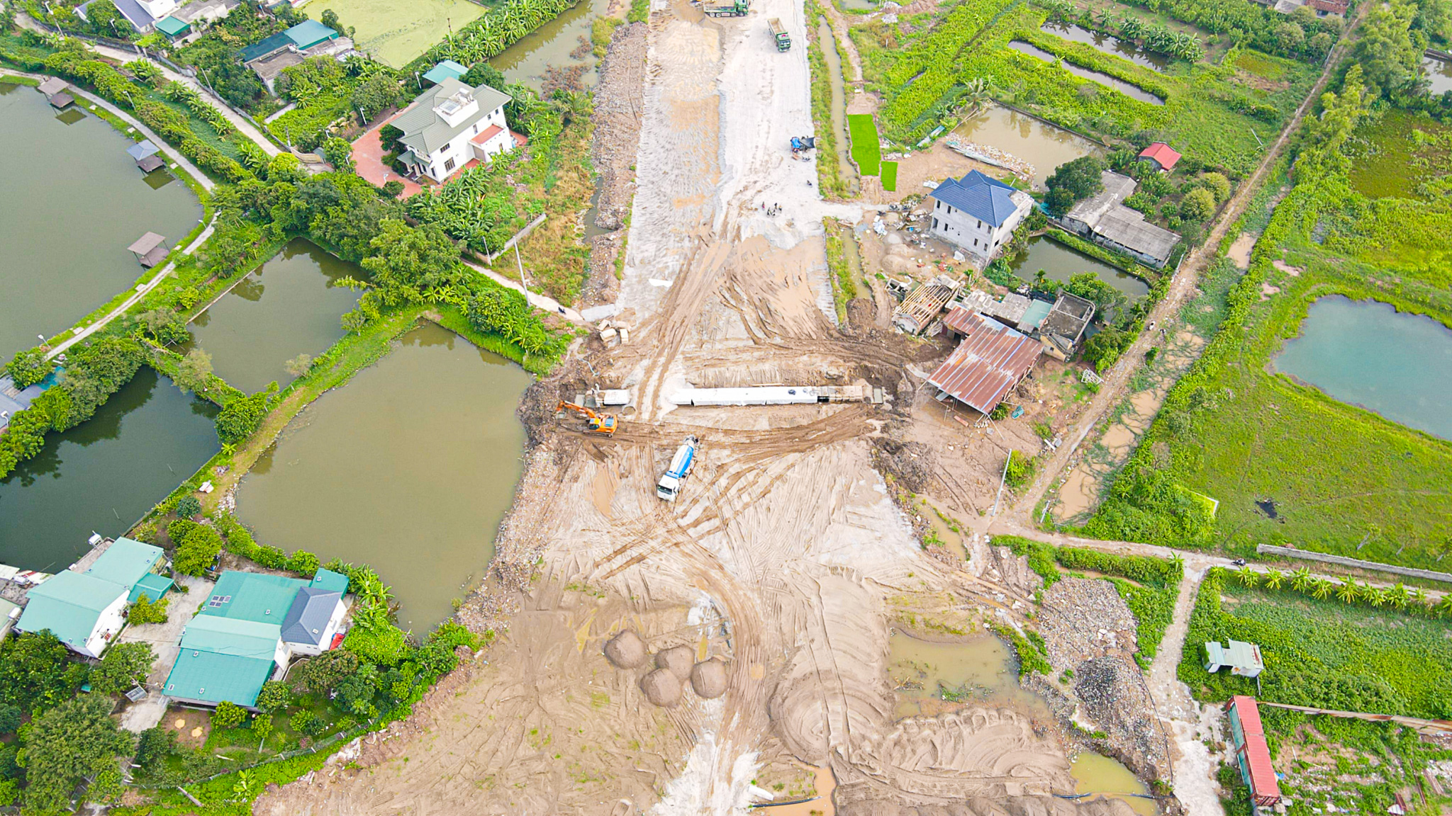 Gỡ n&uacute;t thắt, tăng tốc thi c&ocirc;ng tuyến đường hơn 1.000 tỷ đồng ở Hưng Y&ecirc;n- Ảnh 10.