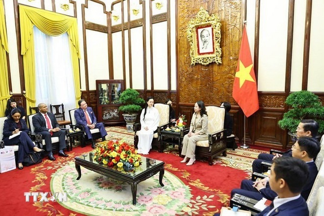 Ph&oacute; chủ tịch nước tiếp nữ phi h&agrave;nh gia gốc Việt đầu ti&ecirc;n bay v&agrave;o kh&ocirc;ng gian- Ảnh 1.