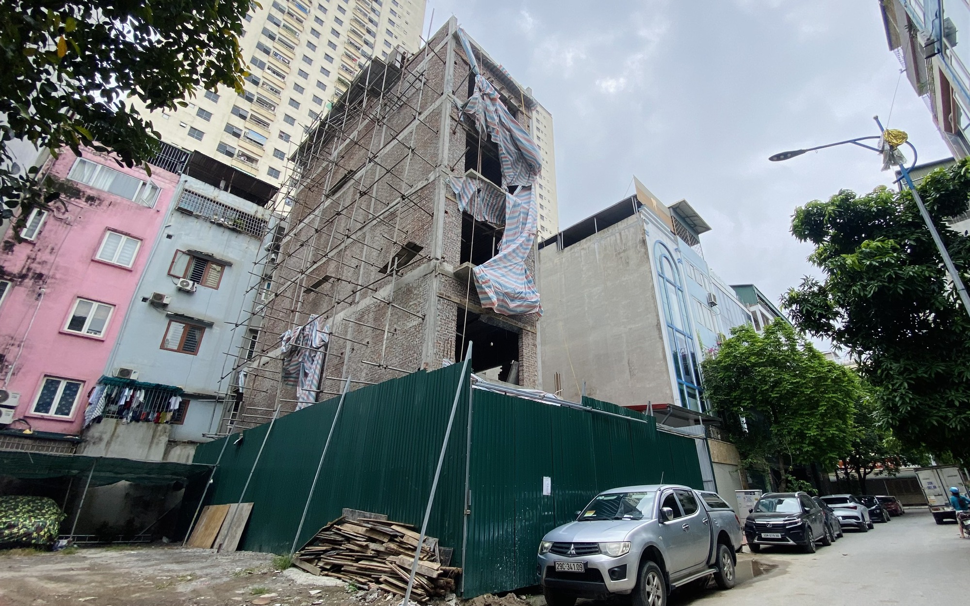 Vi phạm x&acirc;y dựng tr&agrave;n lan tại Đại Thanh, H&agrave; Nội y&ecirc;u cầu x&atilde; xử l&yacute; dứt điểm