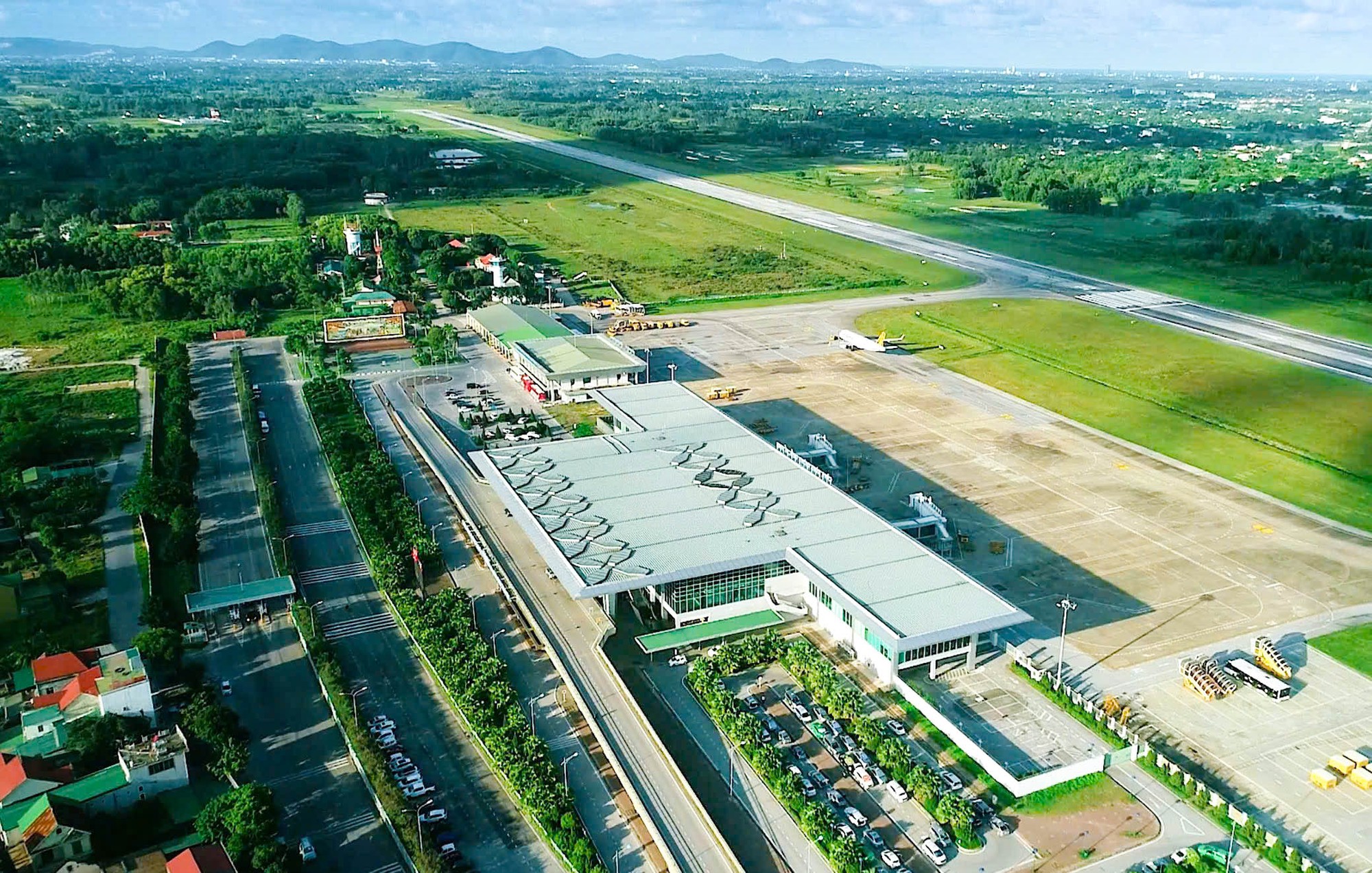 L&ecirc;n phương &aacute;n đầu tư k&eacute;o d&agrave;i đường băng s&acirc;n bay Vinh- Ảnh 1.