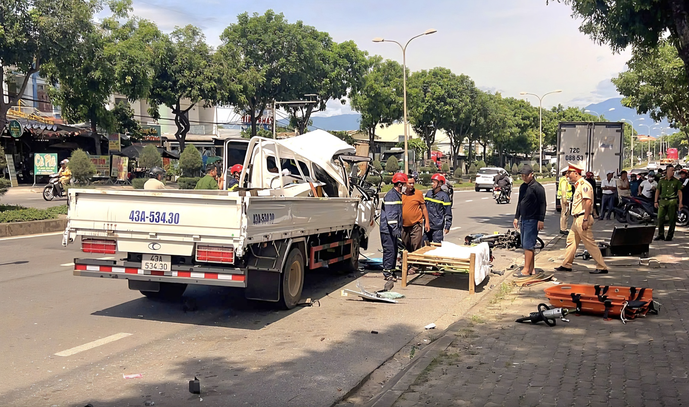Hiện trường vụ tai nạn giao th&ocirc;ng.