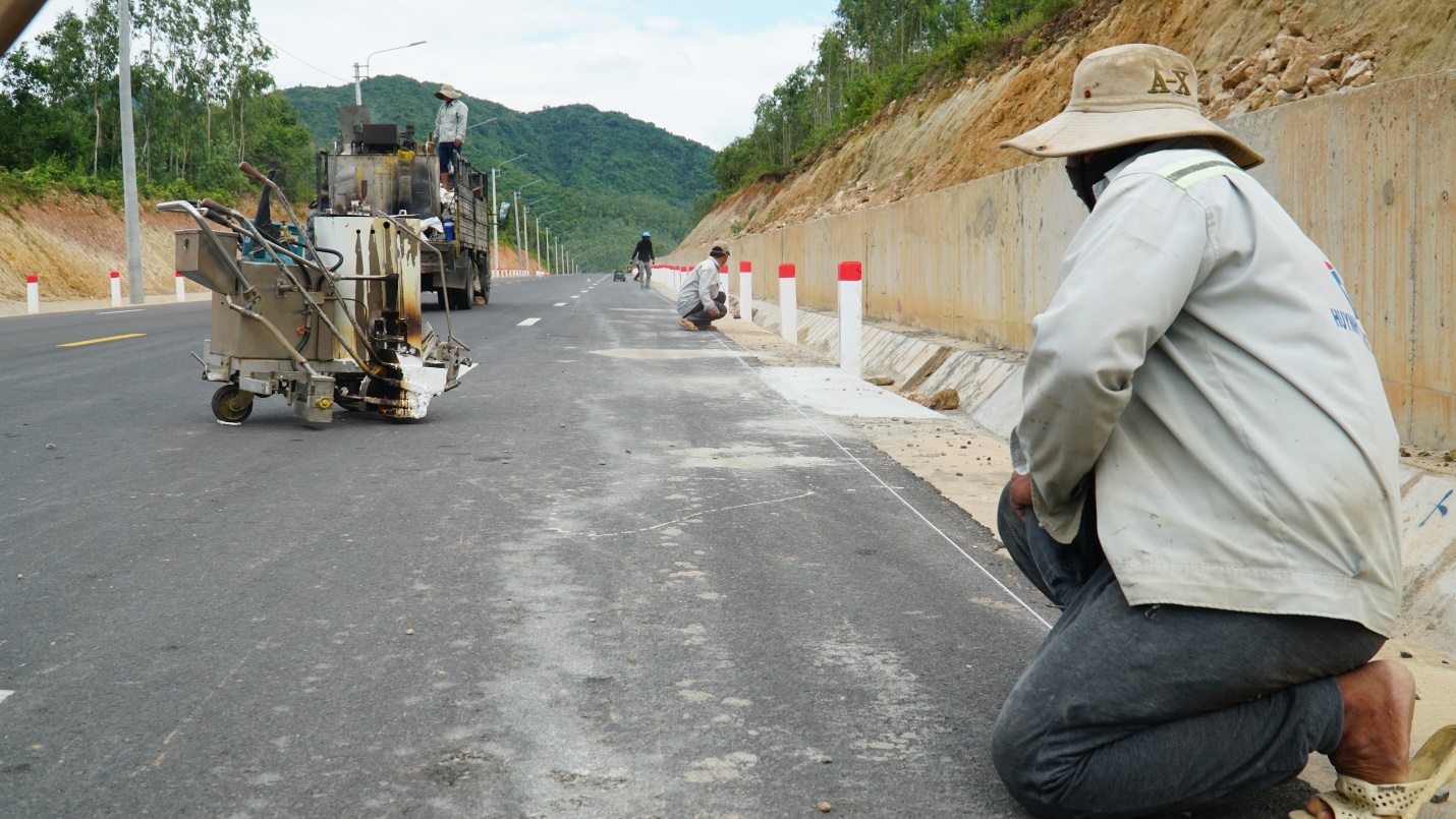 Gia Lai: Tăng tốc đưa c&aacute;c c&ocirc;ng tr&igrave;nh trọng điểm về đ&iacute;ch mừng Quốc kh&aacute;nh 2/9- Ảnh 5.