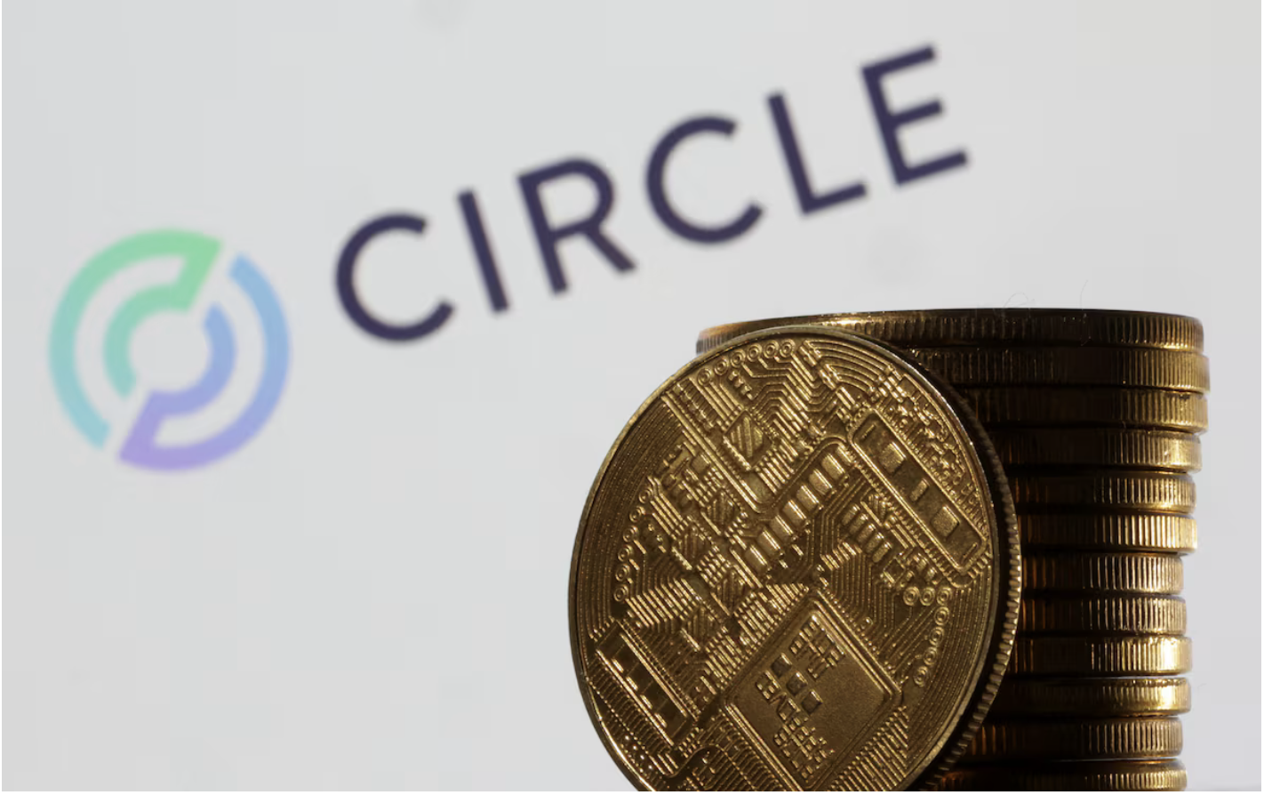 C&aacute;c c&ocirc;ng ty tiền điện tử đua nhau củng cố vị thế ng&acirc;n h&agrave;ng tại Hoa Kỳ- Ảnh 1.